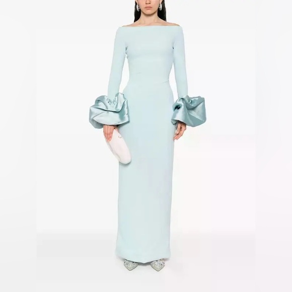 Solace London Talia off-the-shoulder crepe gown - Blue - (US 6 / UK 10) - Picture 3 of 5